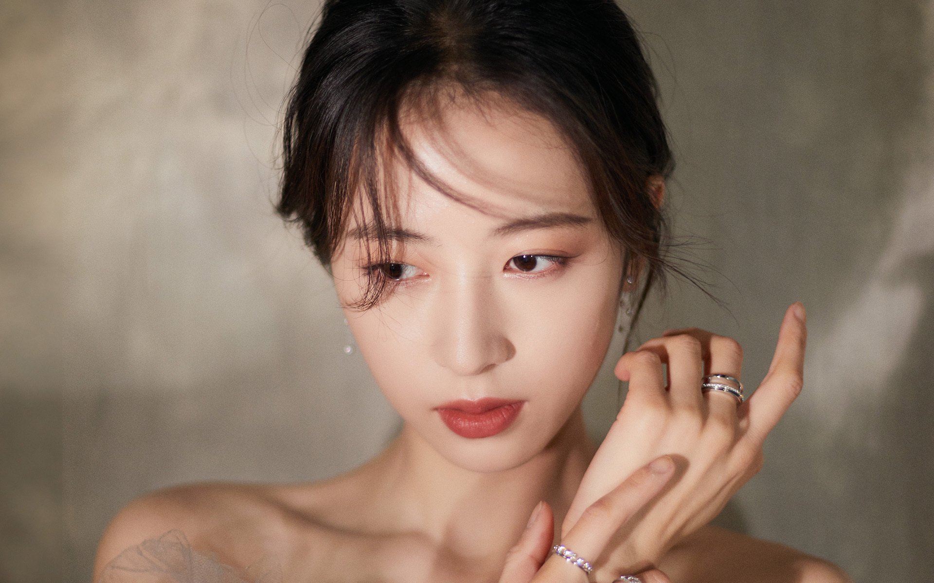 开云·体育官网-湖人队攻防两端表现均衡，湖人常用战术